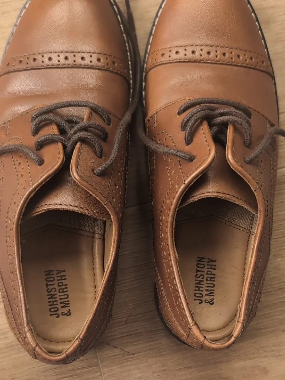 Johnston & Murphy leather wingtip